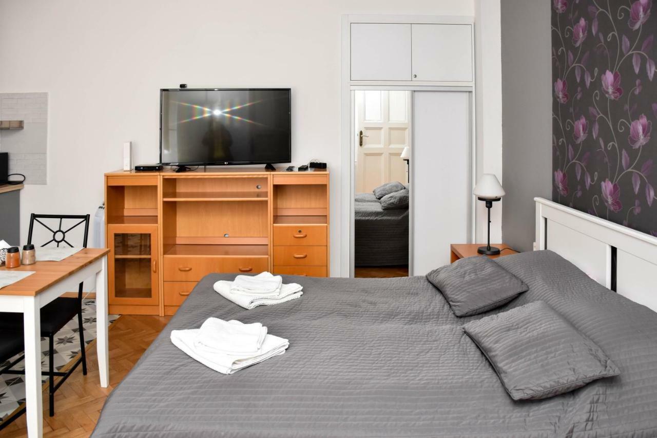 Diamond Astoria Apartments Budapest Ngoại thất bức ảnh