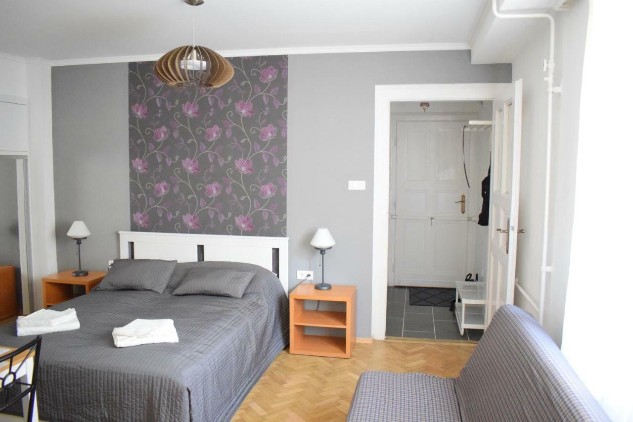 Diamond Astoria Apartments Budapest Ngoại thất bức ảnh